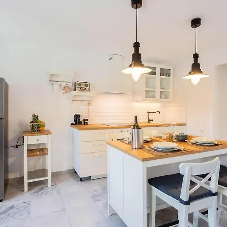 2 Bedroom Awesome In Donji Prolozac * Juricici